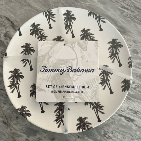 Tommy Bahama Black and White Palm Tree Melamine Plates Set - Picture 1 of 2